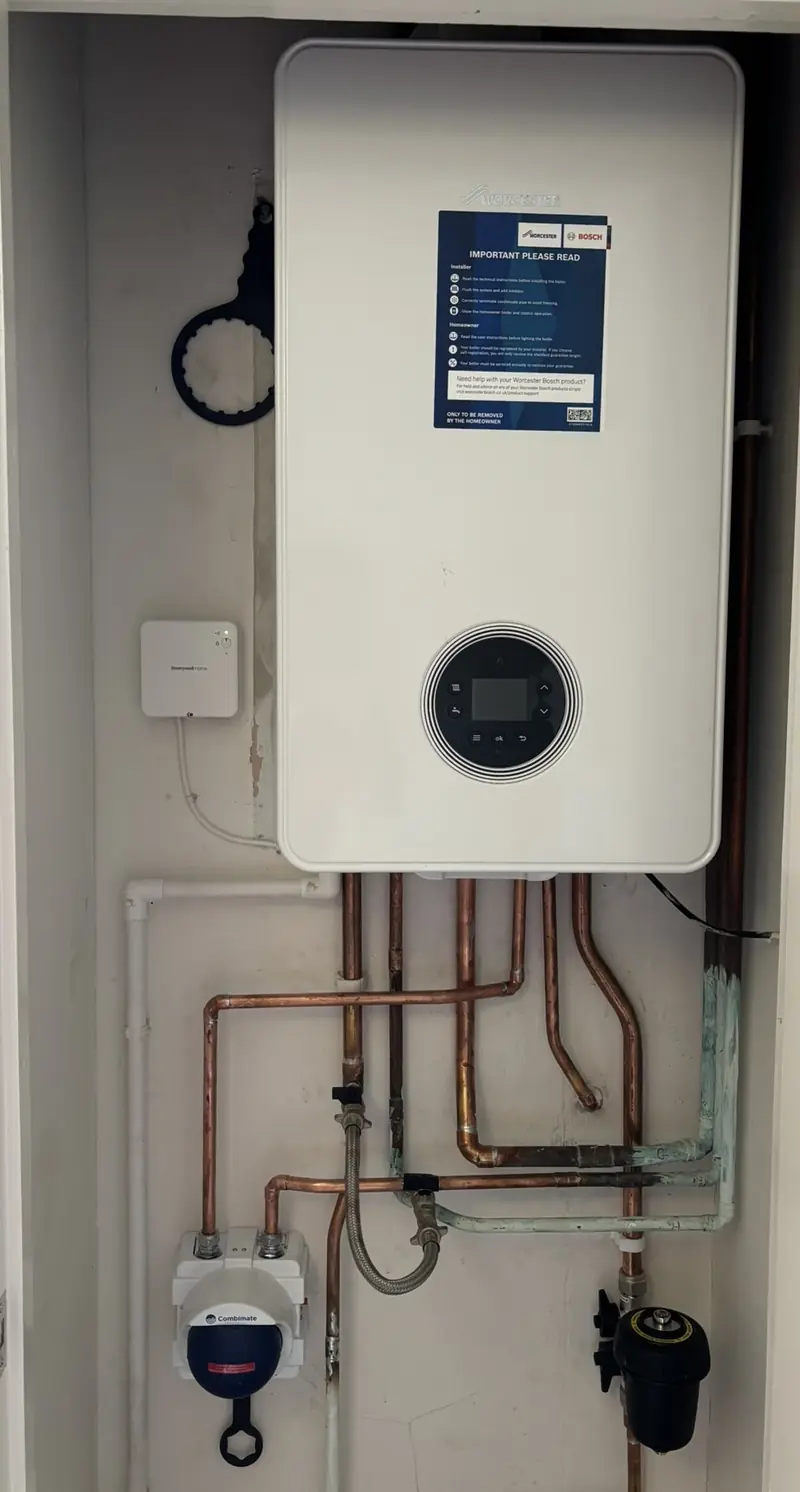 New Worcester Bosch boiler with copper pipework, fitted by DN Heating